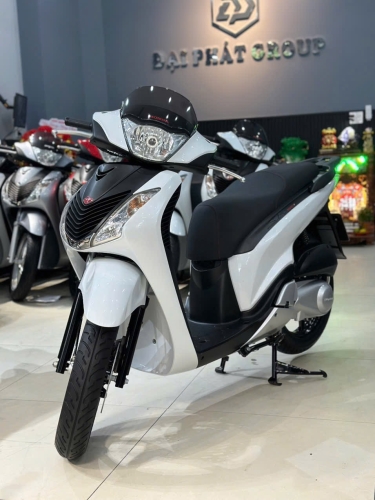 #HondaSh150i nhập Ý , số máy 102 , đăng ký 2009