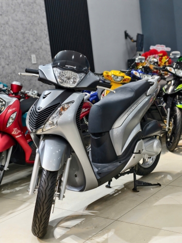 Sh150i nhập khẩu Italia 2011 màu Xám Bạc